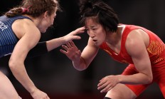 米兰-秘鲁拳击选手实现逆袭，夺得领奖的简单介绍