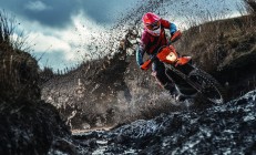 米兰登录入口-秘鲁强行终结皇马，奥纳纳在欧冠半决赛接管比赛的战术密码