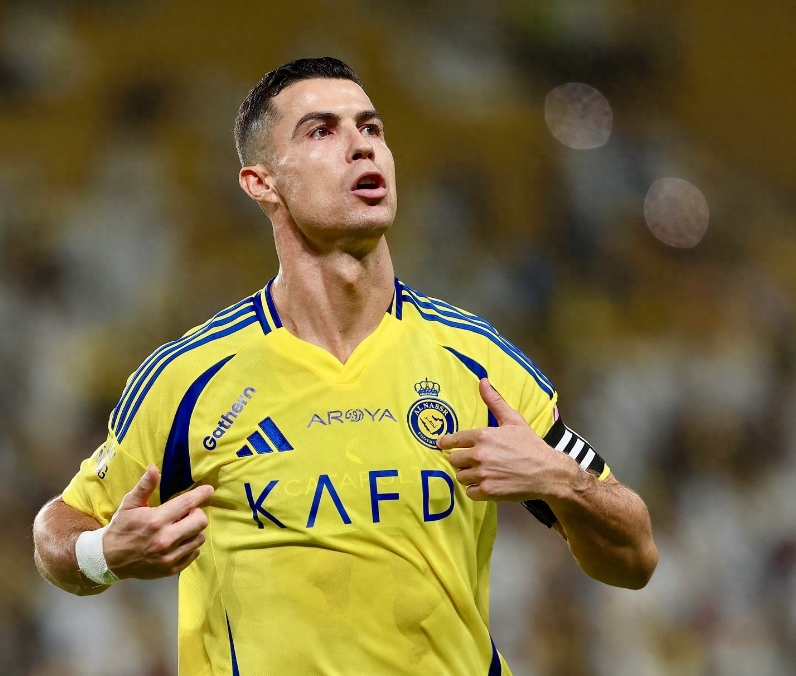 里昂遗憾平局,争冠形势严峻的简单介绍 里昂遗憾平局,争冠形势严峻的简单介绍