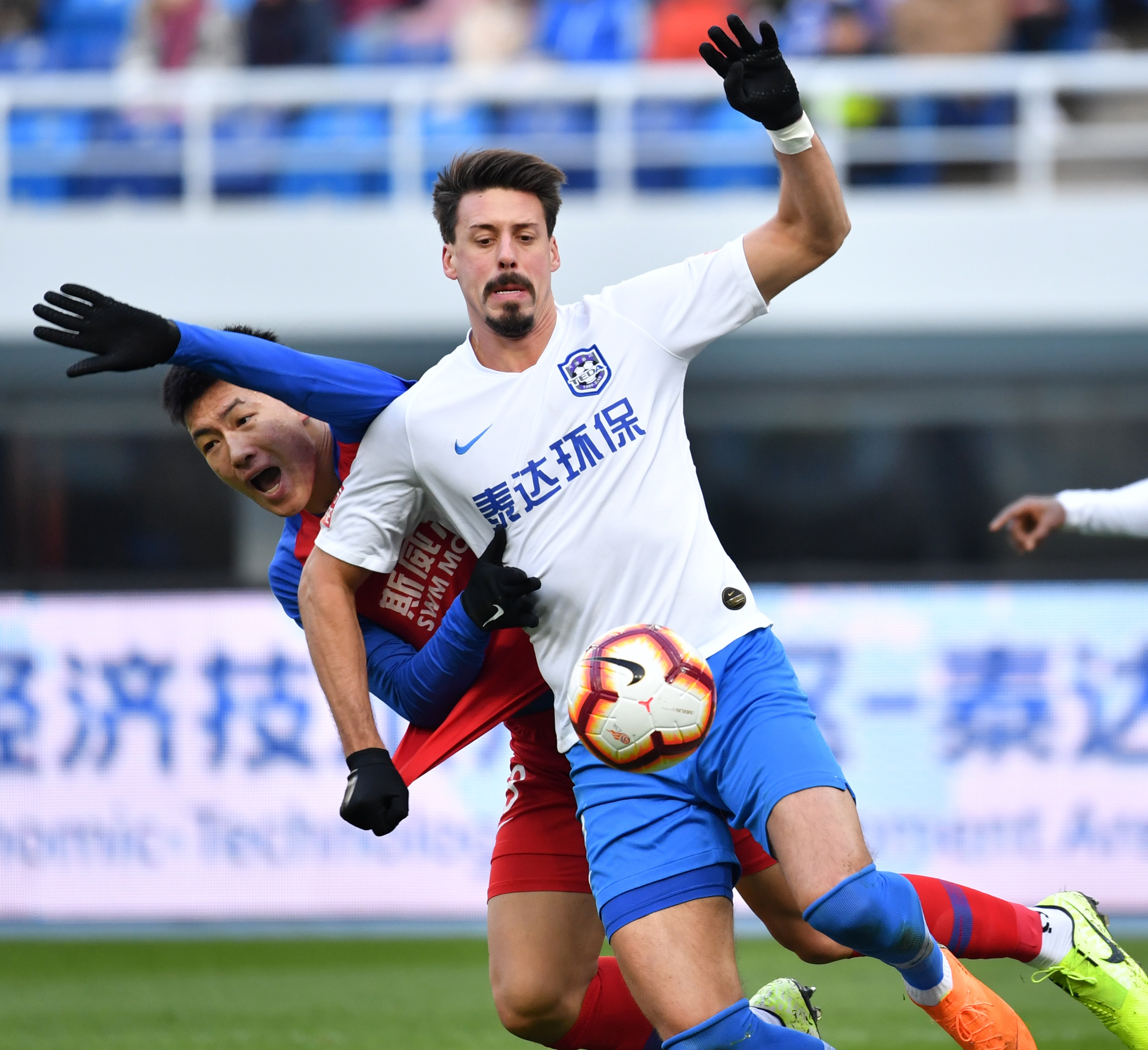 重庆斯威在今日的比赛中击败对手的简单介绍 重庆斯威在今日的比赛中击败对手的简单介绍