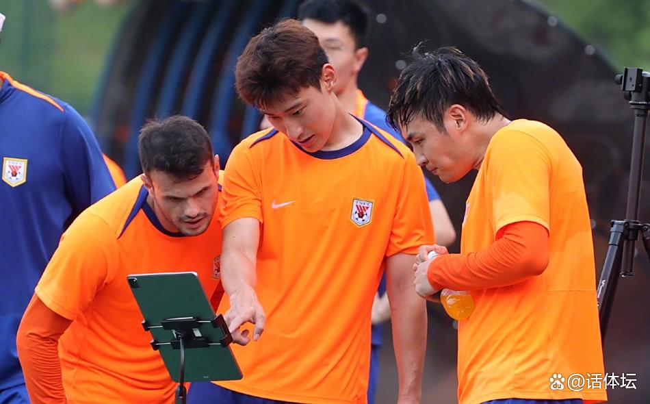 包含沉重打击！中超劲旅在比赛中遭受关键伤病的词条