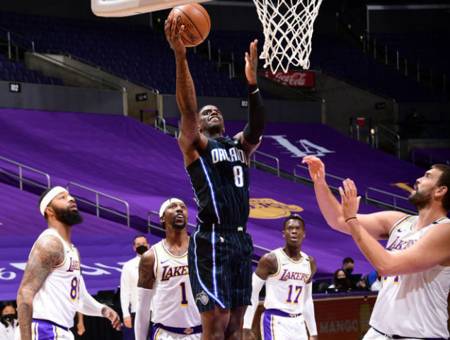 包含勇士擒下湖人，培根全场表现出色的词条