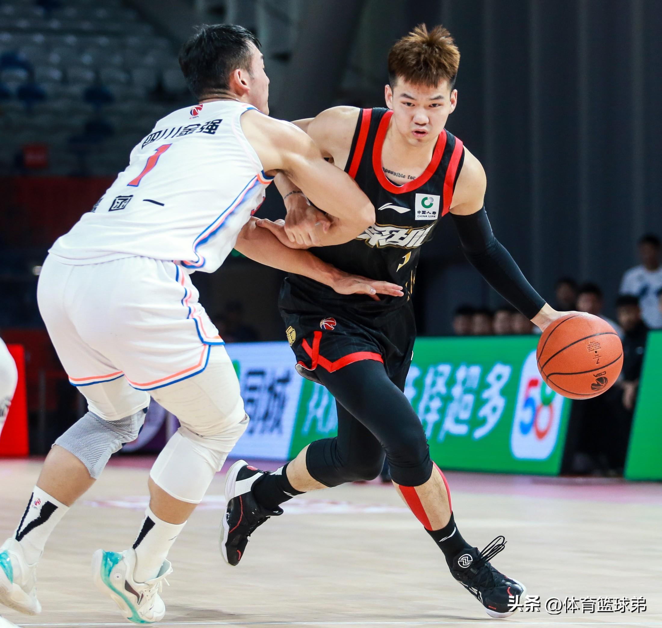 包含福建男篮遭遇山东队逆转，遗憾失利的词条