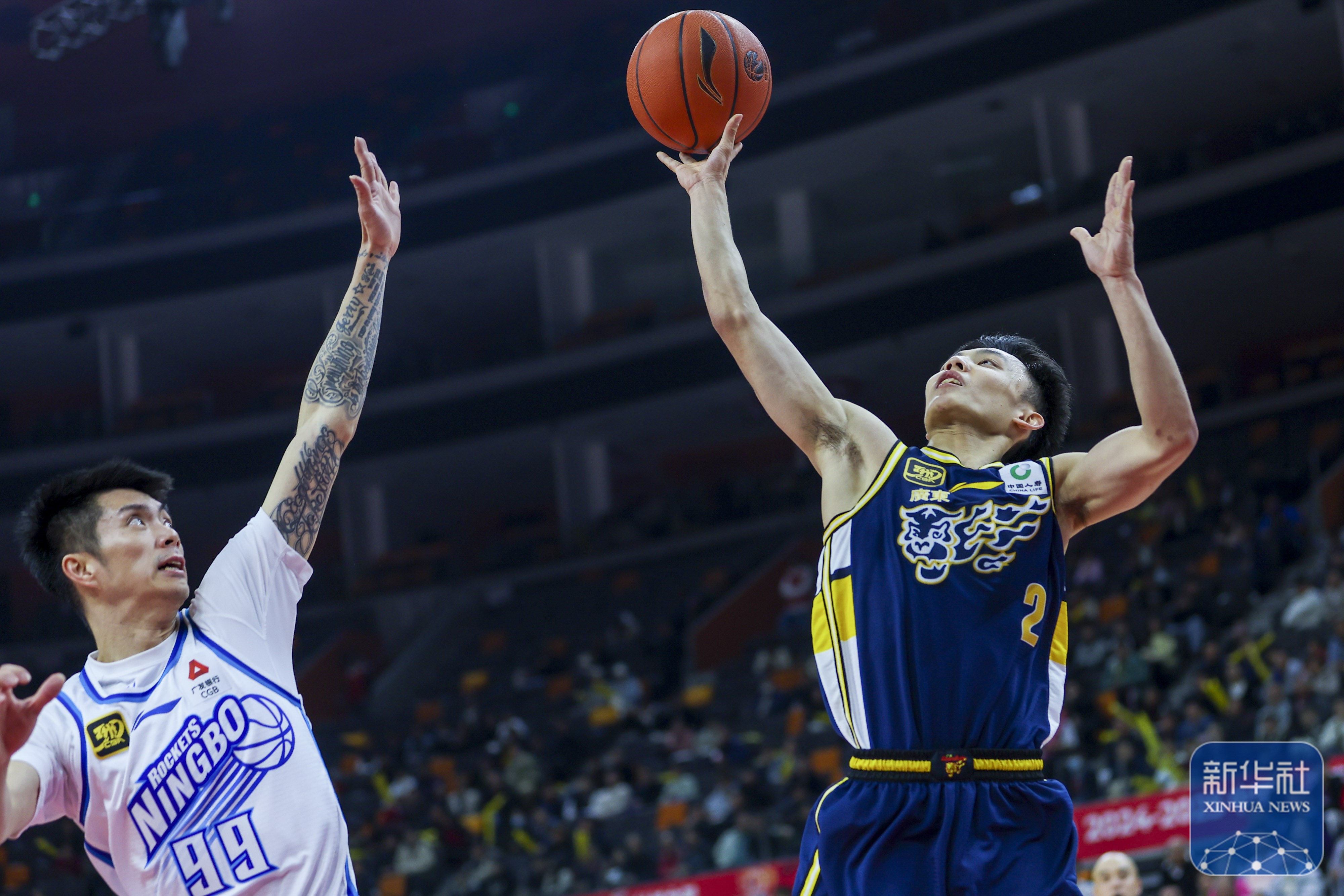 广东队轻取猛龙，霍勒迪点燃赛场的简单介绍